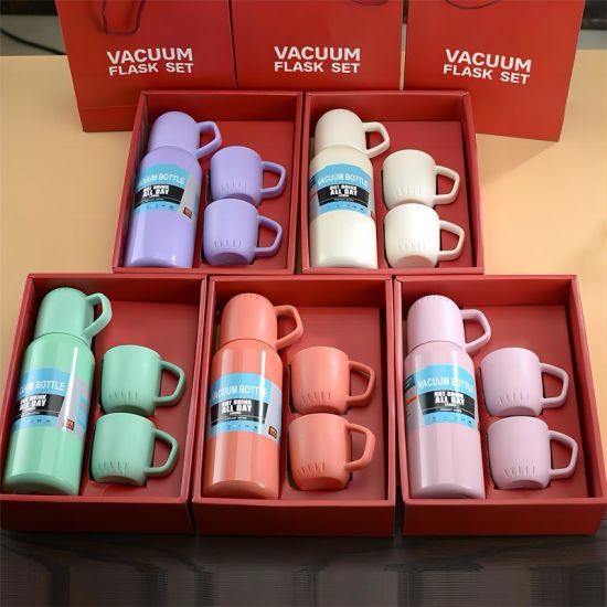 Vacuum Flask Stainless Steel Bottle With 2 Cups And Gift Box 550 Ml (random Color)